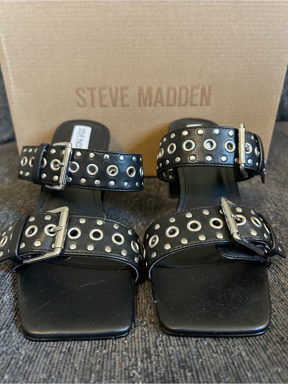 Steve Madden Black Grommet Buckle Block Heel Mules - Picture 3 of 8